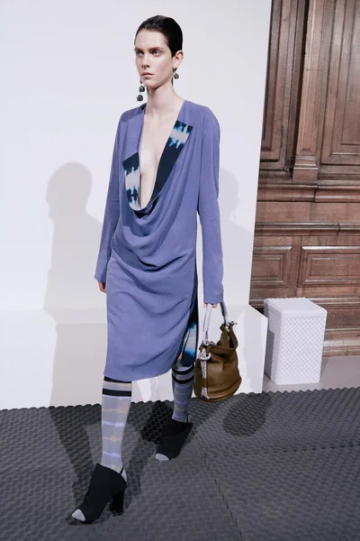 Look 8